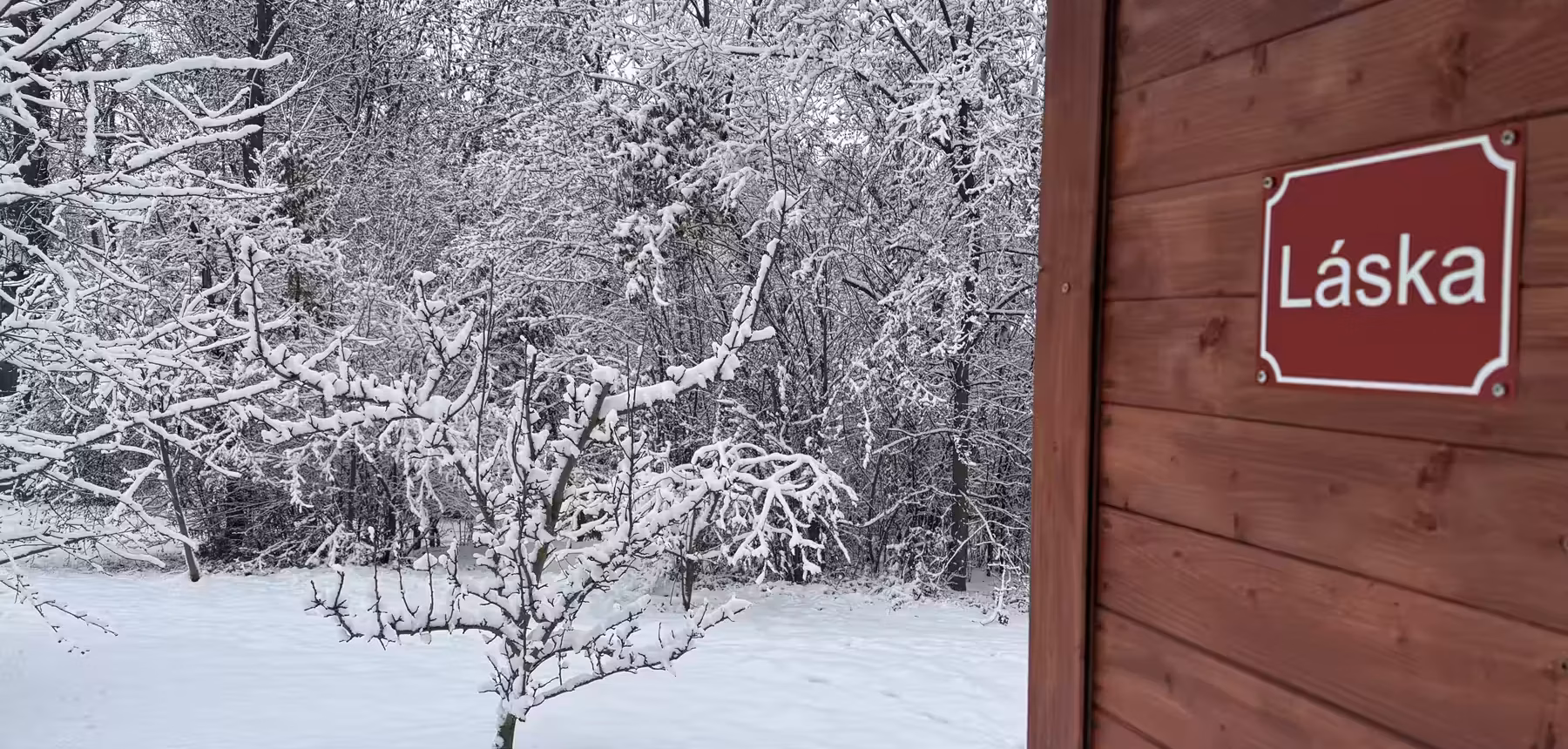Hütte der Liebe im Schnee, Dunkelretreat im Winter