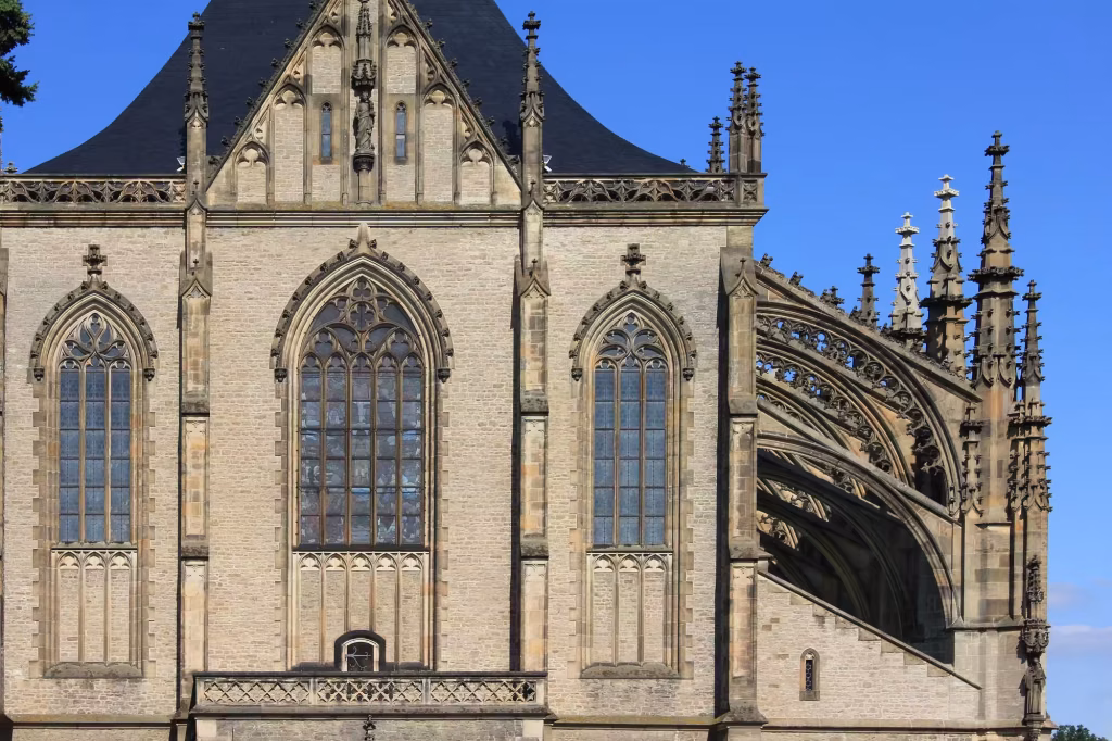 Iglesia de Santa Bárbara en Kutná Hora, patrimonio de la UNESCO cerca de nuestro retiro de oscuridad